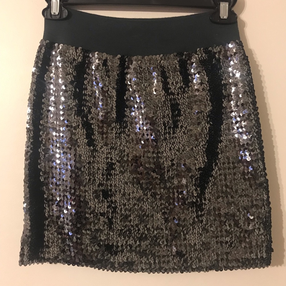 Grey sequin mini skirt